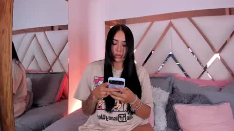 Snapshot of niky_vega1 chatting on July 1, 2026, 3:19 am niky_vega1 online show from July 1, 2026, 3:19 am