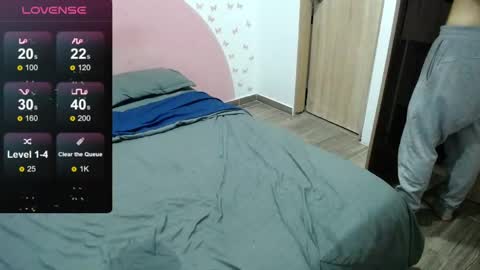 Snapshot of nila_kaia chatting on April 14, 2026, 12:27 am nila online show from April 14, 2026, 12:27 am
