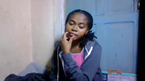 Snapshot of nilahmarie chatting on July 7, 2026, 8:35 pm nilah online show from July 7, 2026, 8:35 pm