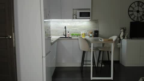 Bella online show from February 5, 2026, 4:11 pm