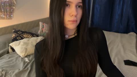 Jennet online show from February 8, 2025, 2:16 pm