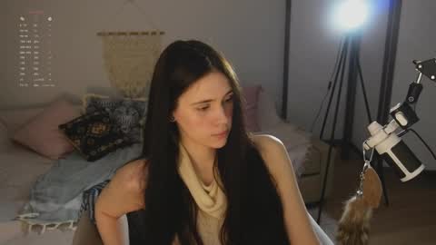 Jennet online show from April 21, 2026, 6:55 pm