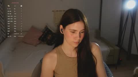 Jennet online show from June 17, 2026, 6:53 pm