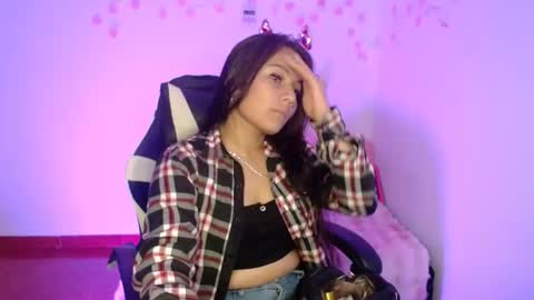 nina__666 online show from December 2, 2025, 11:37 am