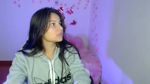 nina__666 online show from December 19, 2025, 11:17 am