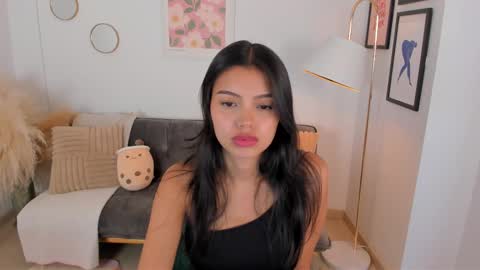 NINA online show from February 19, 2025, 6:32 pm