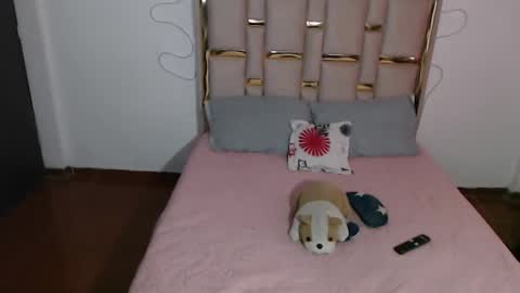 Nina Carther online show from September 24, 2025, 11:13 am