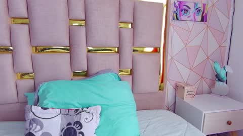 Nina Carther online show from March 10, 2026, 11:37 am