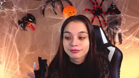 Snapshot of nina_fierce chatting on October 31, 2025, 2:34 am Ketrin online show from October 31, 2025, 2:34 am