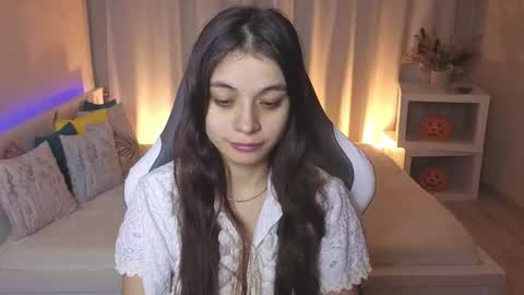 Ketrin online show from November 14, 2025, 2:43 am