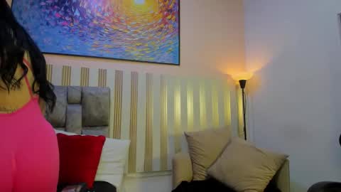 Snapshot of nina_glow_ chatting on February 20, 2026, 11:22 am nina_glow_ online show from February 20, 2026, 11:22 am