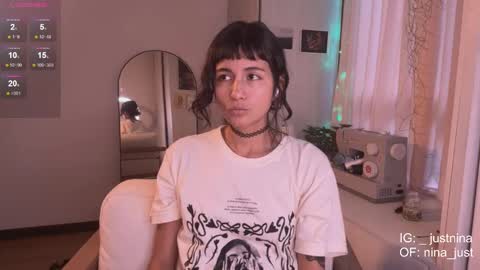 Snapshot of nina_just chatting on January 21, 2025, 9:46 pm Nina. online show from January 21, 2025, 9:46 pm