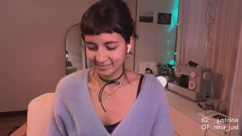 Snapshot of nina_just chatting on February 4, 2025, 10:13 pm Nina. online show from February 4, 2025, 10:13 pm