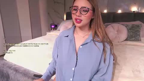 Snapshot of nina_mon chatting on June 12, 2026, 3:27 am Angie online show from June 12, 2026, 3:27 am