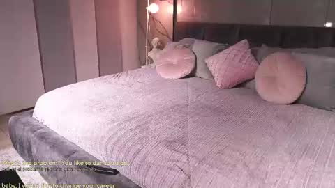 Snapshot of nina_mon chatting on June 27, 2026, 4:50 am Angie online show from June 27, 2026, 4:50 am