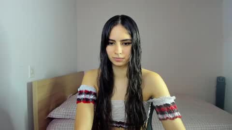 Snapshot of nina_pons chatting on April 27, 2026, 8:07 pm Nina online show from April 27, 2026, 8:07 pm