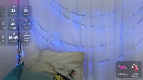 Snapshot of ninaa_fox chatting on May 13, 2026, 4:59 pm Ninaa fox online show from May 13, 2026, 4:59 pm