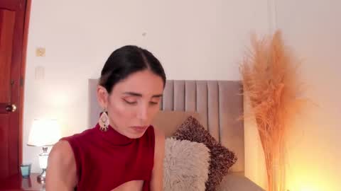 Nina online show from February 25, 2025, 6:09 pm