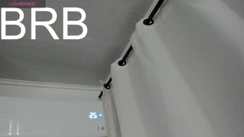 Nina  online show from April 9, 2026, 2:44 am