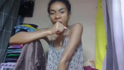 Snapshot of ninaeaa chatting on April 21, 2026, 3:13 am ninaeaa online show from April 21, 2026, 3:13 am