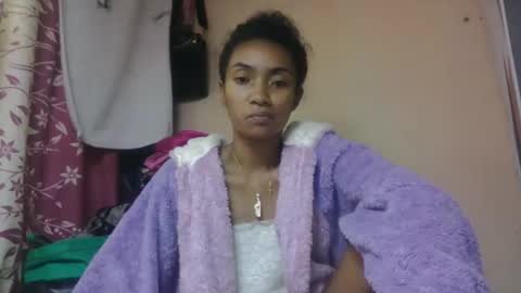 Snapshot of ninaeaa chatting on April 26, 2026, 8:28 pm ninaeaa online show from April 26, 2026, 8:28 pm