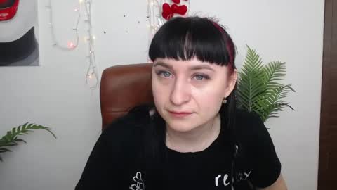 Snapshot of ninaflawlees chatting on May 18, 2026, 12:22 pm ninaflawlees online show from May 18, 2026, 12:22 pm