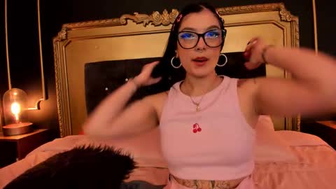 Nina online show from February 25, 2026, 7:23 pm