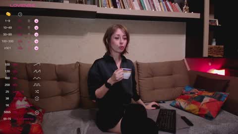 NinaNovalicious online show from December 13, 2024, 8:20 am