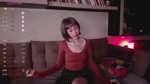 NinaNovalicious online show from January 15, 2025, 8:30 am