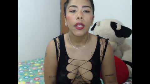 Snapshot of ninapalmer chatting on January 5, 2025, 6:35 pm Ninapalmer online show from January 5, 2025, 6:35 pm