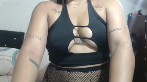 Snapshot of ninapalmer chatting on October 5, 2025, 9:02 pm Ninapalmer online show from October 5, 2025, 9:02 pm