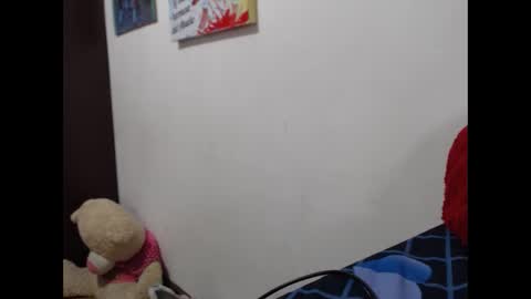 Ninapalmer online show from June 4, 2026, 7:42 pm