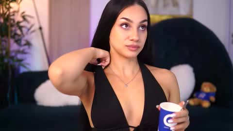 Ninna online show from November 9, 2025, 7:23 pm