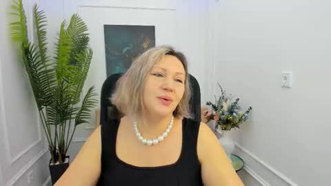 ninastarle online show from January 10, 2026, 4:36 am