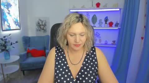 ninastarle online show from March 13, 2026, 12:45 pm