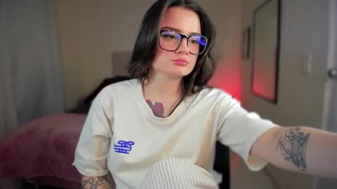 ninavolkov online show from January 9, 2025, 11:02 pm