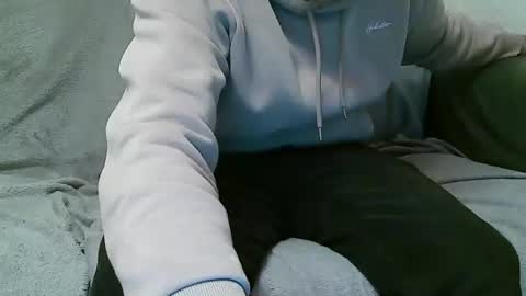 Nineinches online show from March 9, 2025, 8:31 pm