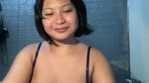 Snapshot of nini_luvskorn chatting on July 6, 2026, 9:06 am nini_luvskorn online show from July 6, 2026, 9:06 am