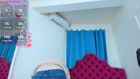 nina dee online show from January 19, 2026, 4:38 am