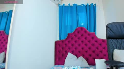 Snapshot of ninna_dee chatting on July 4, 2026, 4:40 am nina dee online show from July 4, 2026, 4:40 am