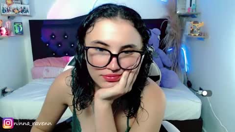 Snapshot of ninna_raven chatting on April 13, 2026, 9:20 pm Ninna online show from April 13, 2026, 9:20 pm