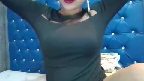 Nishu online show from November 18, 2025, 4:50 am