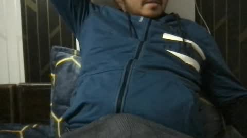 nishantsaraswat268 online show from February 5, 2025, 5:31 pm