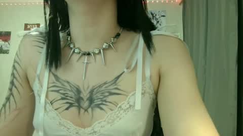Snapshot of nishazenisek chatting on June 4, 2026, 6:14 pm Alice online show from June 4, 2026, 6:14 pm