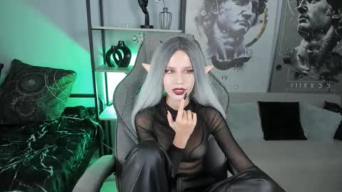 Nita online show from October 15, 2025, 8:09 pm