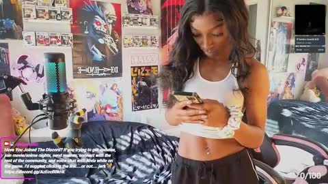 NIVIA WOLFE online show from December 4, 2024, 5:11 pm