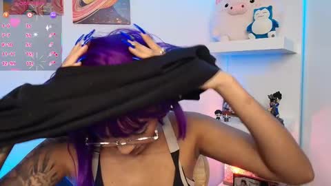 Nix  online show from November 28, 2025, 11:18 pm