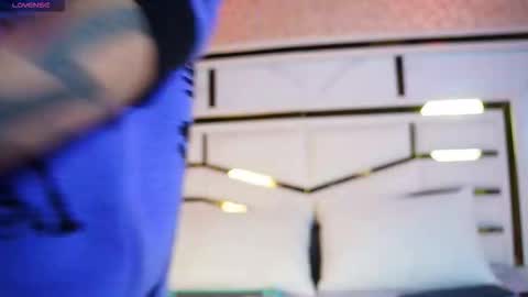 Nixx  online show from February 1, 2026, 3:05 am