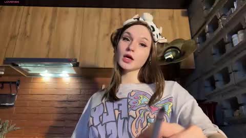 Tears Lora online show from February 8, 2026, 2:59 am