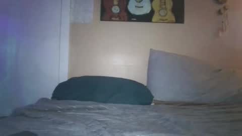 Leah online show from October 7, 2025, 4:31 am